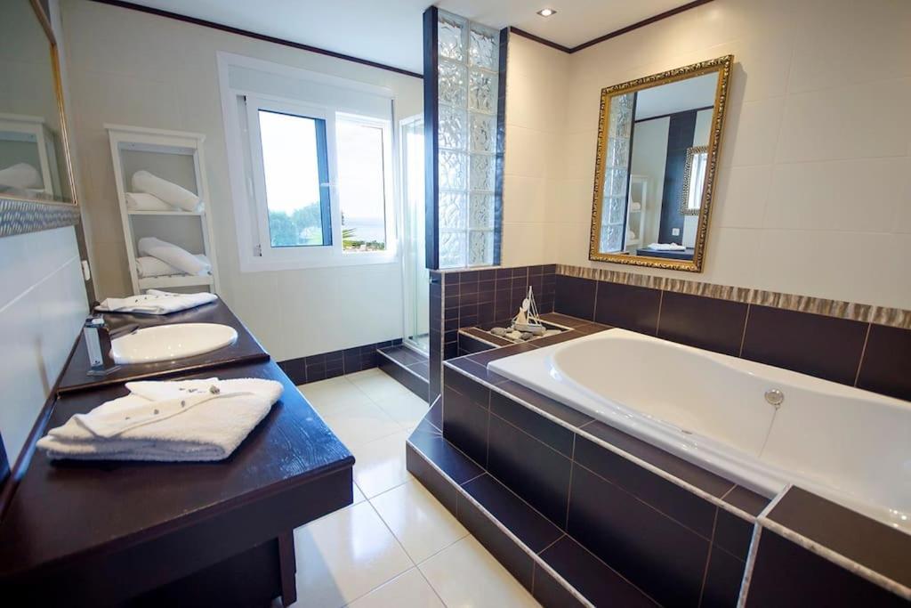 Luxe Villa With Private Pool, Jacuzzi And Spectacular Views Costa Adeje  Ngoại thất bức ảnh